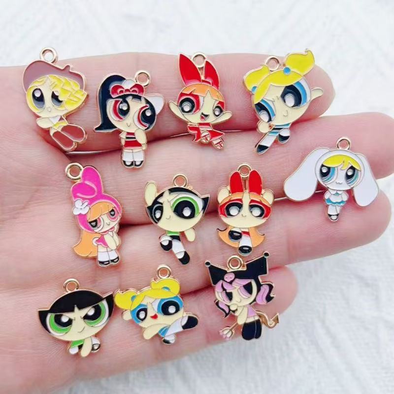 Jewelry Making Accessories - 10個入り 合金製オイルドリップ漫画ガールペンダント、DIYジュエリー製作イヤリングキーホルダーアクセサリー