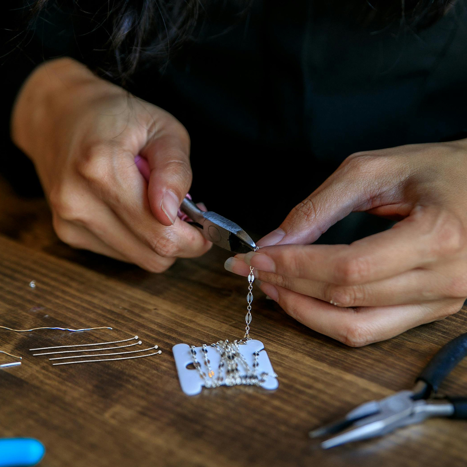Jewelry Making Head Pins - 200個入り、球状ヘッドのピン、柔軟性のあるステンレス製、ビーズアクセサリー製作用、長さ50mm、ネックレス、イヤリング、ブレスレットなどの手芸に。