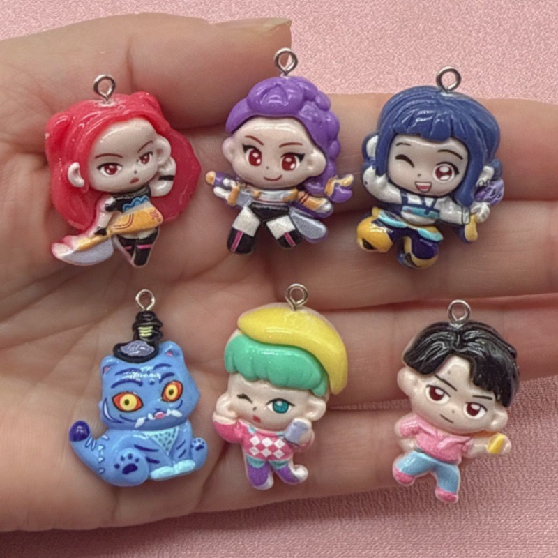 10個入り樹脂製漫画ペンダント、DIYジュエリー製作イヤリン - Jewelry Making Accessories のレビューと価格